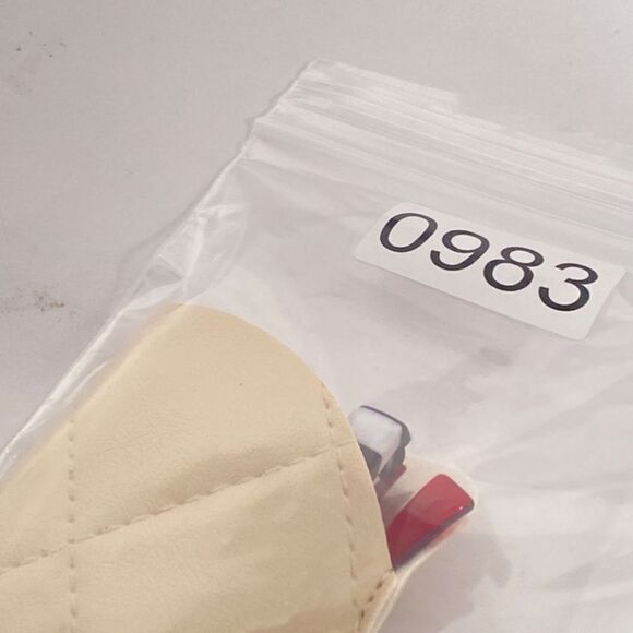 0983 Makeup Cosmetic 2.00 Flip Magnifying Glasses For Precision Application N… - Picture 10 of 10